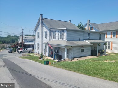 434 E Main St, Ephrata, PA 17522 - photo 4