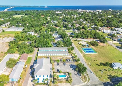 699 Dunbar Ave unit 203, Bay St. Louis, MS 39520 - photo 2