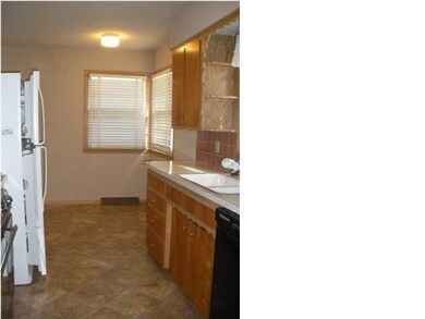 6x8 Kitchen with appliances
