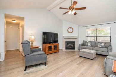 8423 Sunny Ridge Dr, Houston, TX 77095 - photo 6