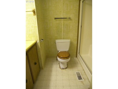 Bathroom, Attached
