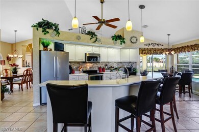 Open kitchen, great for entertaining.