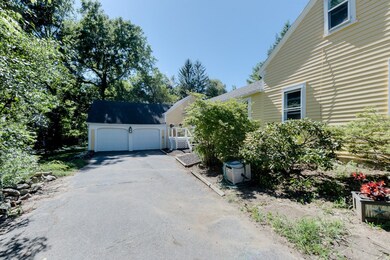 7 Gardner Rd, Hubbardston, MA 01452 - photo 4