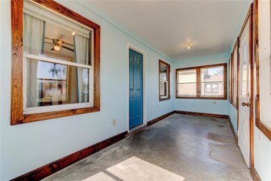 1116 8th St NW, Cedar Rapids, IA 52405 - photo 6