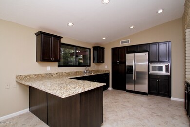 kitchen (2)