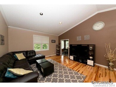 Living Room to Brkfst Room