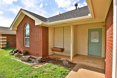3918 Karen Dr, Abilene, TX 79606 - photo 3