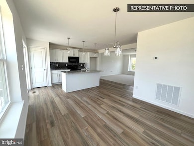 708 Deerfield Blvd, Pennsburg, PA 18073 - photo 7