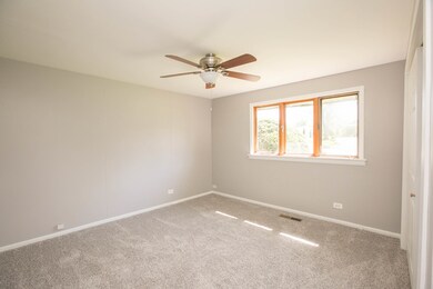 17860 Baker Ave, Country Club Hills, IL 60478 - photo 2
