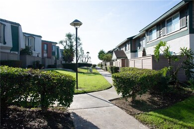 8233 Henderson Green, Buena Park, CA 90621 - photo 5