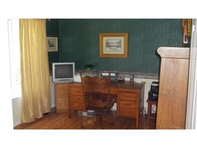 Studio/Study/Office