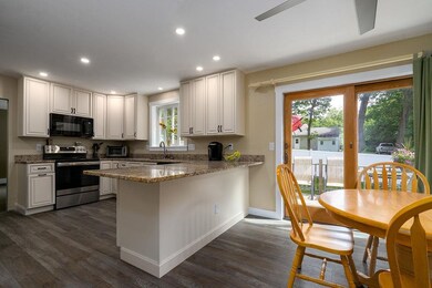 7 Sandy Ln, Newmarket, NH 03857 - photo 6