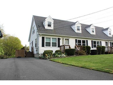 71 Bramans Ln unit 73, Portsmouth, RI 02871 - photo 2