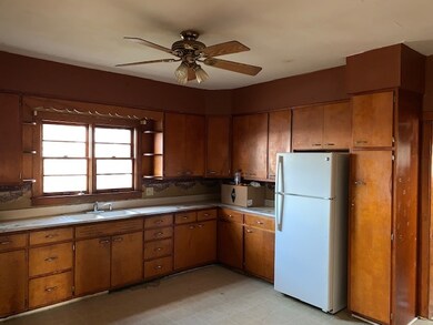 28808 S Yates Ave, Beecher, IL 60401 - photo 6