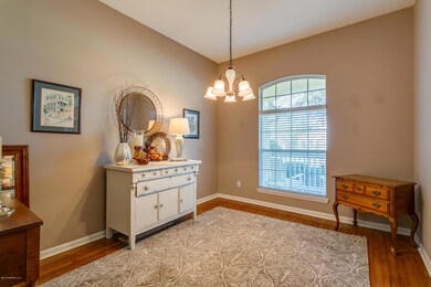 06 Dining Room View 1