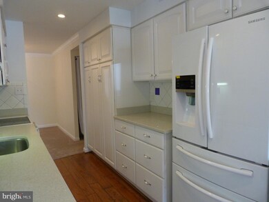 429 Christopher Ave unit T2, Gaithersburg, MD 20879 - photo 6