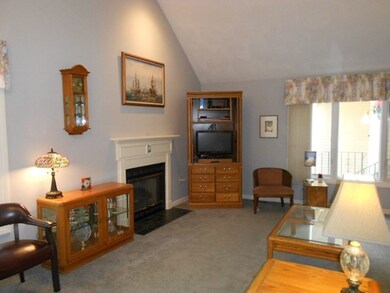 1 Lilac Ln unit 1, Haverhill, MA 01830 - photo 5