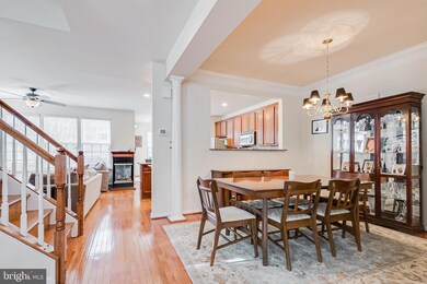 12566 Royal Wolf Place, Fairfax, VA 22030 - photo 5