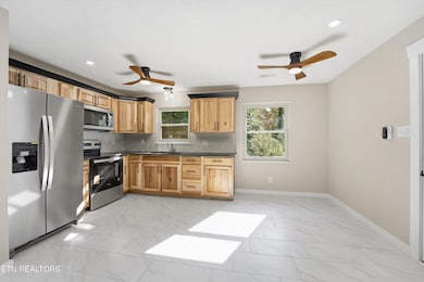 07-2416 Alberta Dr-8