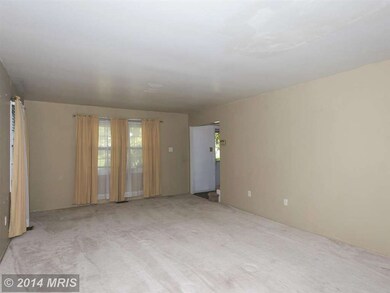 4816 Riverton Ln, Bowie, MD 20715 - photo 3