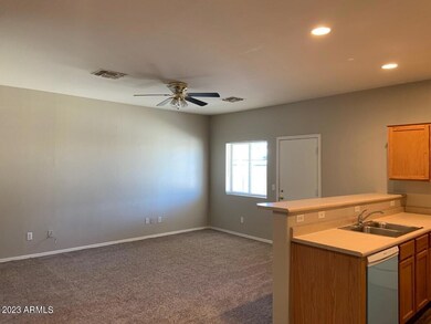 6818 N 81st Dr unit 24, Glendale, AZ 85303 - photo 3