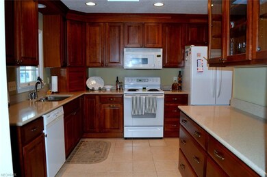 76 Indiana Rd, Vermilion, OH 44089 - photo 6