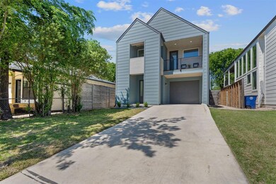 Welcome to 916 E. 50th St. #1