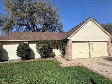 14154 Whispering Palms Dr, Houston, TX 77066 - photo 3