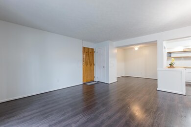 5285 Portland St unit 203, Columbus, OH 43235 - photo 6