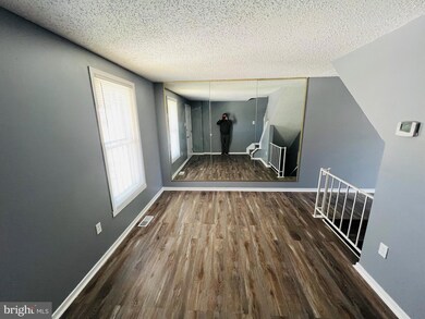 1808 N Spring St, Baltimore, MD 21213 - photo 4