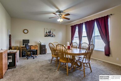 2112 Lakewood Dr, Papillion, NE 68046 - photo 6