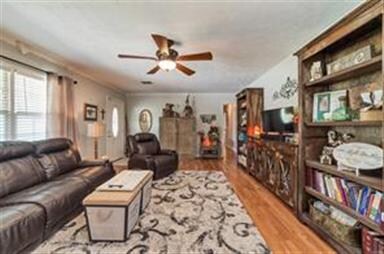 145 Imogene St, Prattville, AL 36067 - photo 6