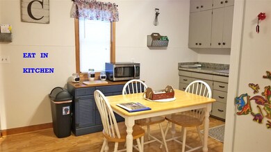 102 Reservoir St, Potosi, WI 53820 - photo 4