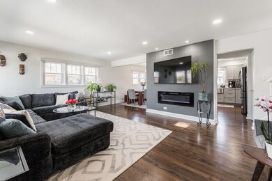 1945 Norfolk Ave, Westchester, IL 60154 - photo 2