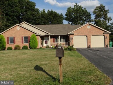 90 Monroe Dr, Chambersburg, PA 17201 - photo 3