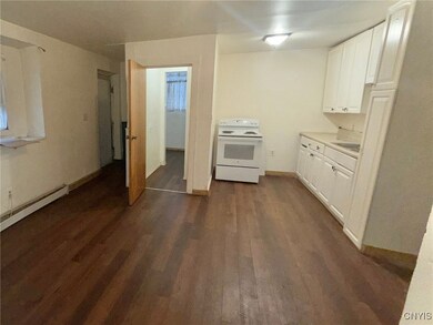 365 Richmond Ave unit 2, Syracuse, NY 13204 - photo 2