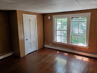 21 Pleasant St unit 3, Franklin, NH 03235 - photo 5