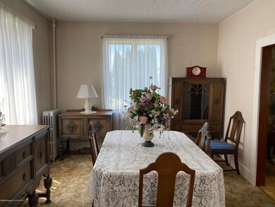 19 Leonard St, Pittston, PA 18640 - photo 3