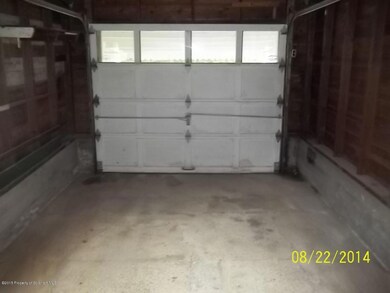 137 Lauderburn Ave, Weatherly, PA 18255 - photo 2