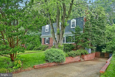 3900 Whispering Ln, Falls Church, VA 22041 - photo 3