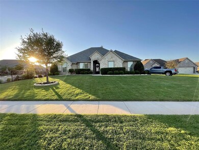 410 The Landing Blvd, Granbury, TX 76049 - photo 2