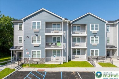 948 N Front St unit C-2, Allentown, PA 18102 - photo 2