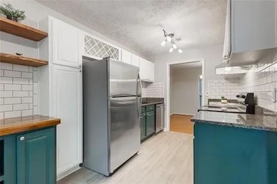 5137 Roswell Rd unit 7, Atlanta, GA 30342 - photo 2