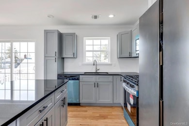 N/C Ronkonkoma, Ronkonkoma, NY 11779 - photo 7