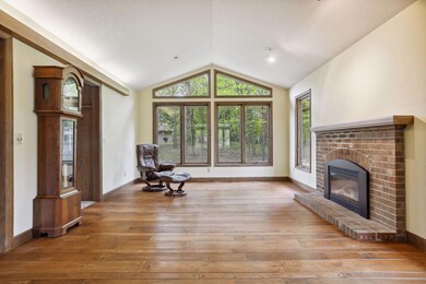 18150 Berry Ln, Wayzata, MN 55391 - photo 7