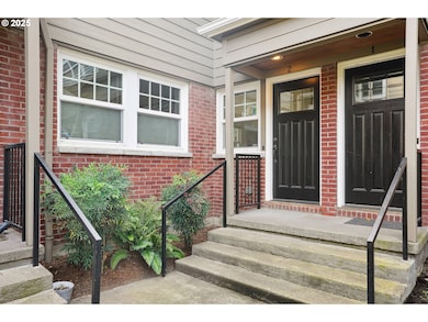 2555 NW Savier St unit 2, Portland, OR 97210 - photo 2