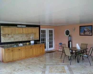 500sqft plus Lanai