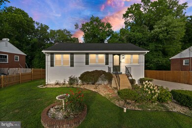 16021 Crest Dr, Woodbridge, VA 22191 - photo 2