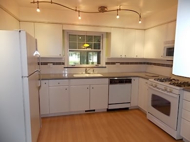 20531 Marathon Ct, Olympia Fields, IL 60461 - photo 2