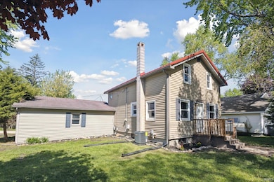 706 S Elm St, Nappanee, IN 46550 - photo 2